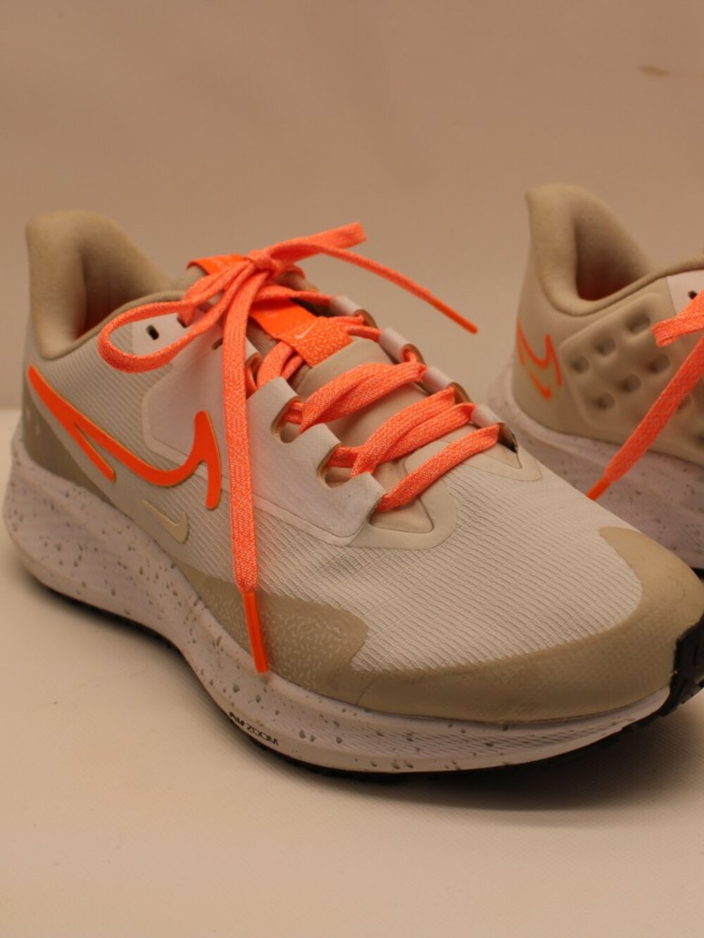 NIKE Women’s Air Zoom Pegasus 39 Shield Running Shoe Orange DO7626-004 Size 9